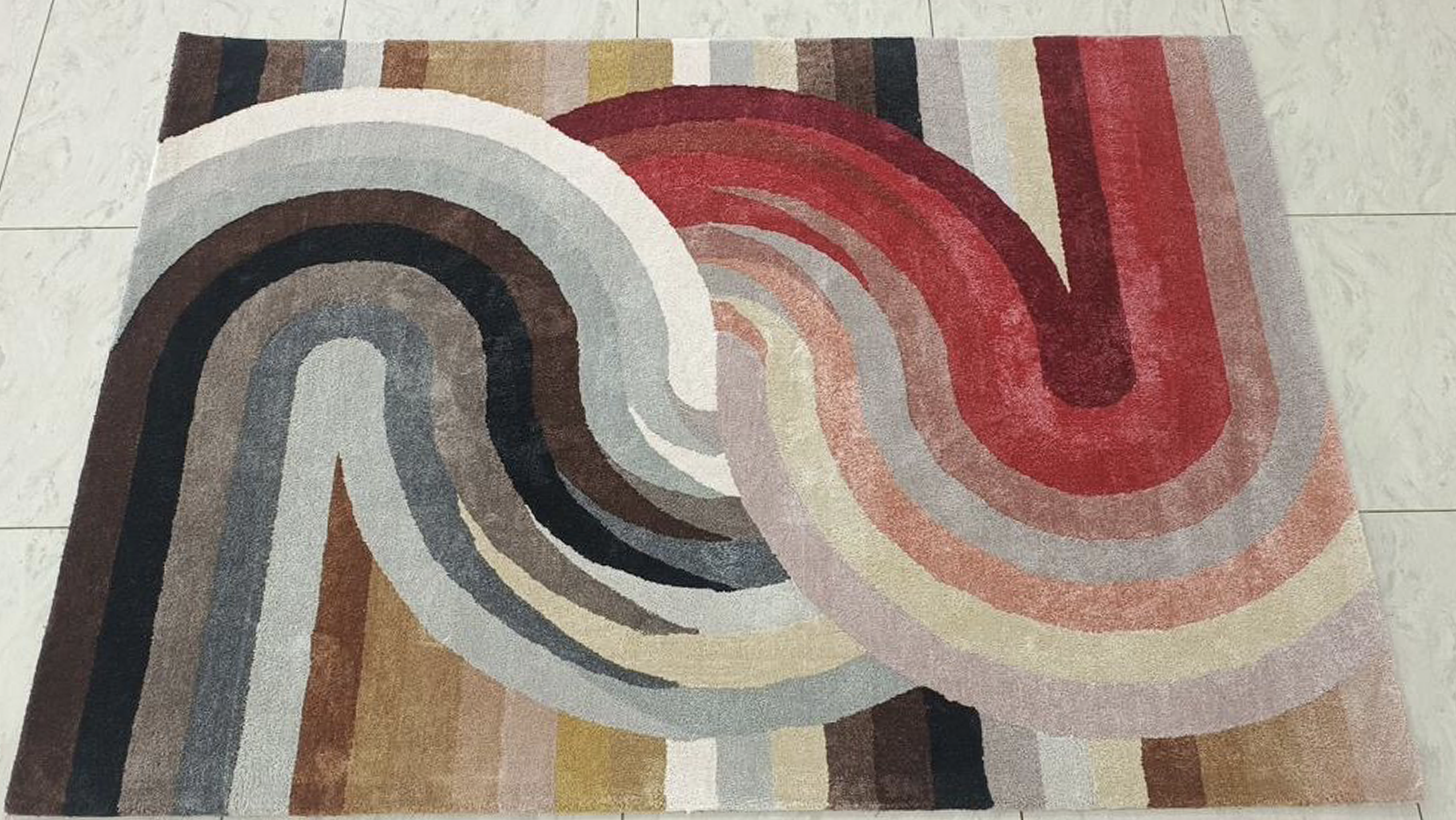 Custom abstract rug with curved line pattern